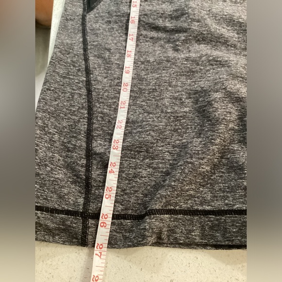 Lululemon Surge Half Zip pullover. Size L. Heathered Black - Picture 9 of 10